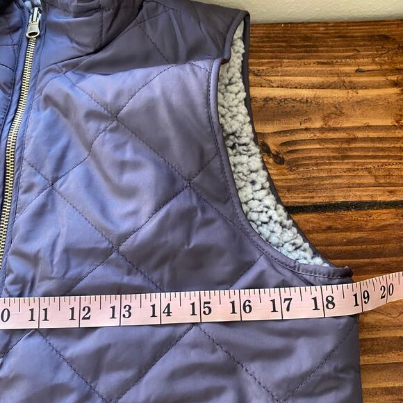 NEW Thread & Supply Purple Sherpa Quilted Reversible Vest Size Medium - Picture 10 of 11